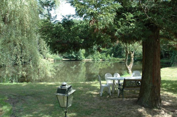 Beau Site Guimauve Et Vieilles Dentelles Bed & Breakfast Royeres Ngoại thất bức ảnh