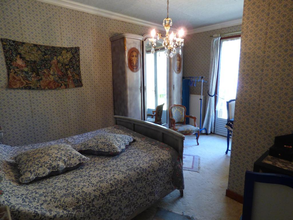 Beau Site Guimauve Et Vieilles Dentelles Bed & Breakfast Royeres Ngoại thất bức ảnh